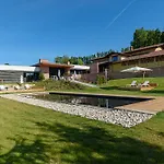 Relais Le Rocche Курортный комплекс Ла Морра