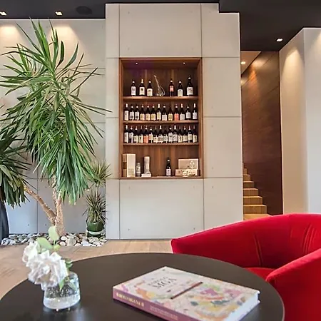 Relais Le Rocche * לה מורה