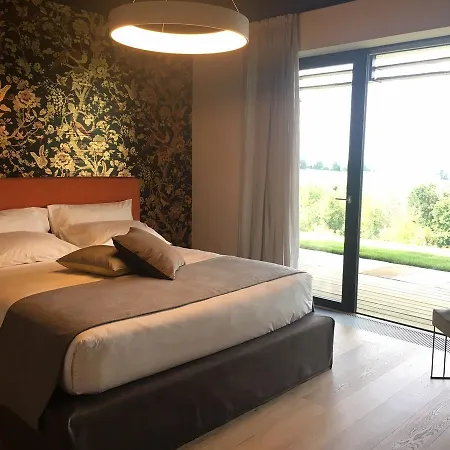 אתר נופש Relais Le Rocche לה מורה