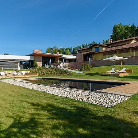 Relais Le Rocche אתר נופש לה מורה