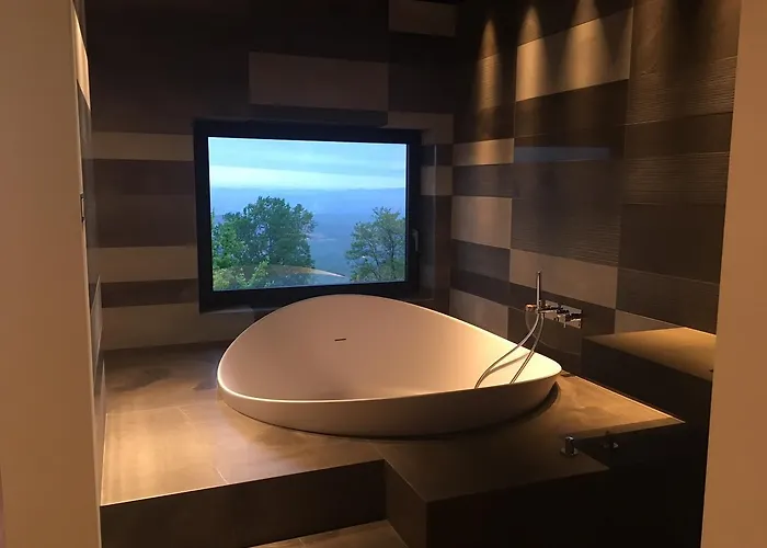 Relais Le Rocche Rezort *