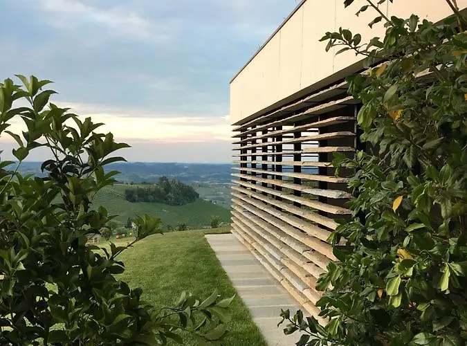 Relais Le Rocche Rezort La Morra