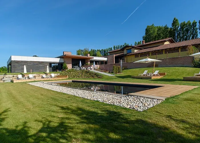 Relais Le Rocche Rezort La Morra