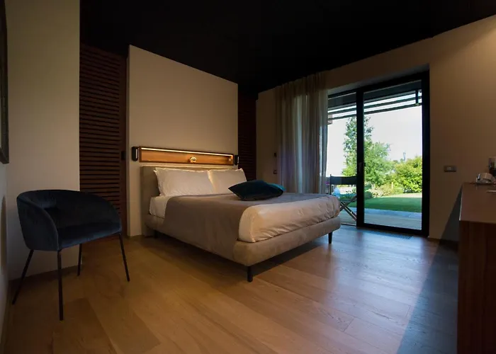 Relais Le Rocche Rezort La Morra